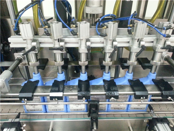 6-glavo avtomatski stroj za polnjenje motornega olja