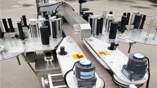 Proizvajalec avtomatskih strojev za etiketiranje steklenic sprednjih in zadnjih strani